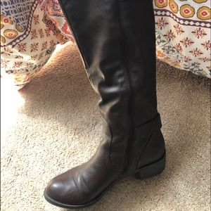 Women’s riding boots!